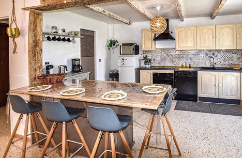 Lapalud House | Spend an active vacation in this cozy and bright cottage.