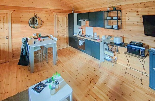 Bourbourg House | Spend an unforgettable vacation in this charming chalet.