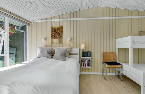 Rødhus House | Spend an unforgettable vacation with friends and family in this inviting cottage with room for 6 peo