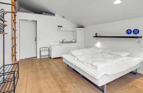 Emmerlev Apartment | Spend an unforgettable vacation in this spacious apartment by the sea.