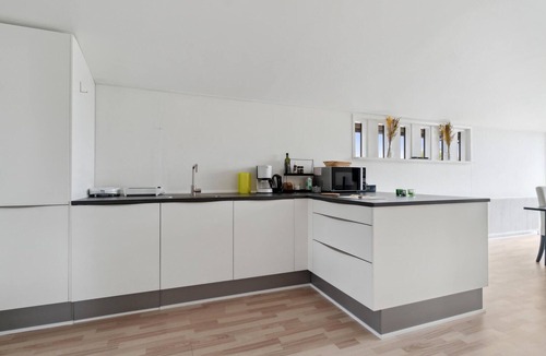 Fur Apartment | Spend an unforgettable vacation in this beautifully located vacation apartment.