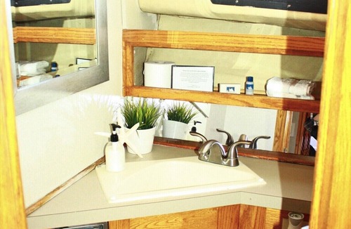 Waterfront Bed & Breakfast | Spend the Night on a Yacht!