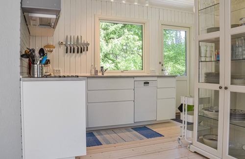 Store Fuglede House | Spend your vacation in this inviting vacation home close to the beach.