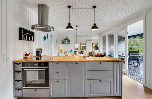 Kaldred House | Spend your vacation in this cozy vacation home in Kaldred.