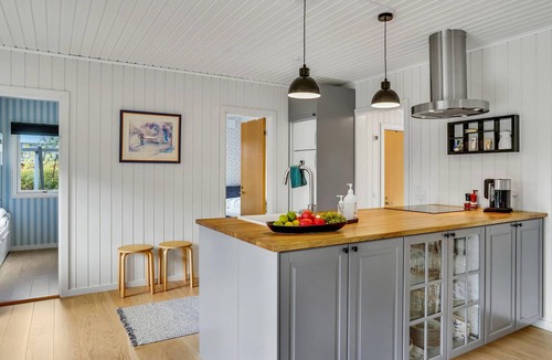 Kaldred House | Spend your vacation in this cozy vacation home in Kaldred.