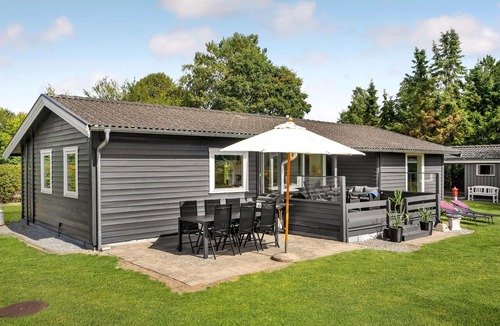 Kaldred House | Spend your vacation in this cozy vacation home in Kaldred.
