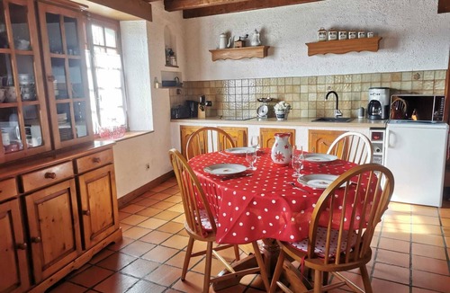 Allegre House | Spend your vacation in a renovated barn