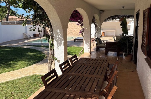Betera Ski Chalet | Spendide Villa a 20min Valencia & beaches