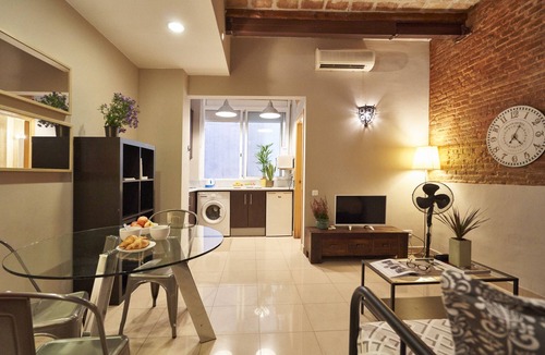 L'Antiga Esquerra de l'Eixample Apartment | SPERMARINT · - Studio Apartment, Sleeps 2
