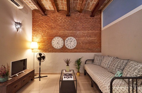 L'Antiga Esquerra de l'Eixample Apartment | SPERMARINT · - Studio Apartment, Sleeps 2