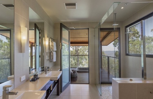 Shire of Warwick Hotel | Spicers Peak Lodge