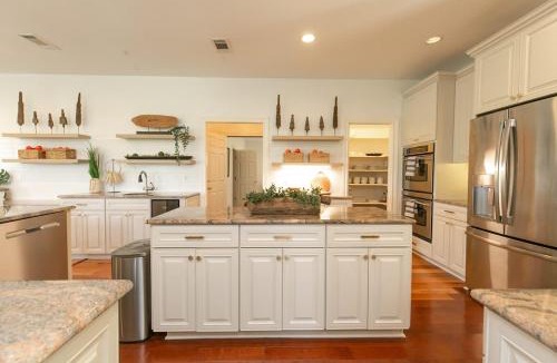 Spicewood House | Spicewood Lodge w/Pool, HotTub