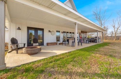 Fayetteville House | Spiker's Den-Sand Volleyball Courts-Hot Tub