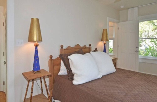 Seaside Cottage | Spin Echo Cottage: Crisp & Bright, 2 Bedroom Cottage, Sleeps 4 in Seaside FL!
