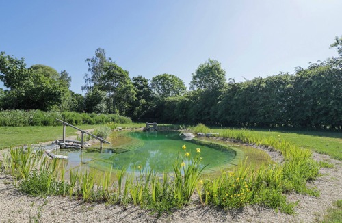 South Leigh Cottage | SPINDLE, with pool in Witney