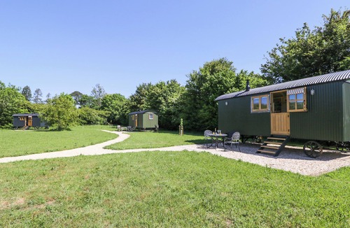 South Leigh Cottage | SPINDLE, with pool in Witney