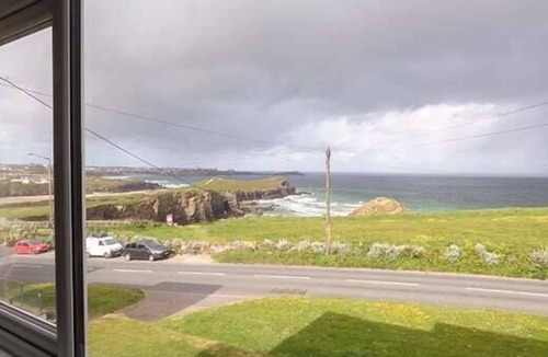 Newquay Apartment | SPINDRIFT APARTMENT 3, family friendly in Porth