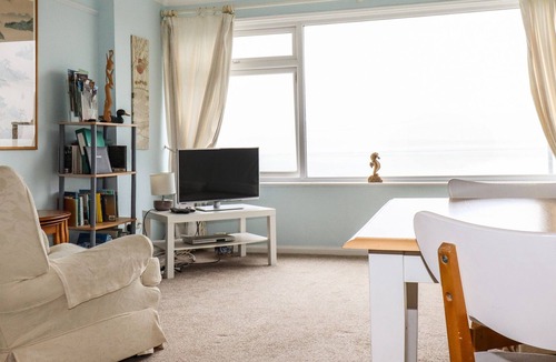 Newquay Apartment | SPINDRIFT APARTMENT 3, family friendly in Porth