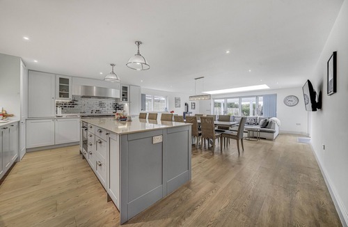 Felpham House | Spindrift - stunning beachfront residence