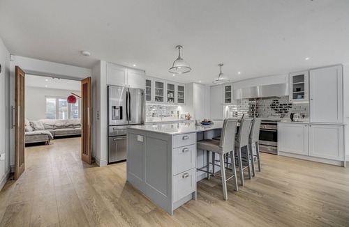 Felpham House | Spindrift - stunning beachfront residence