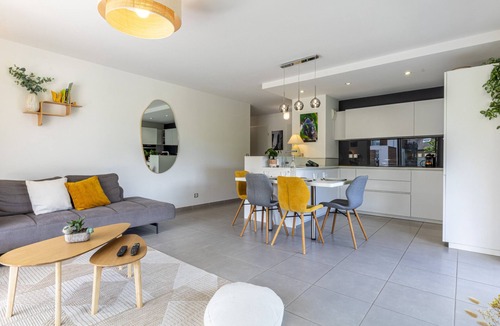 Saint-Jorioz Apartment | Spinner