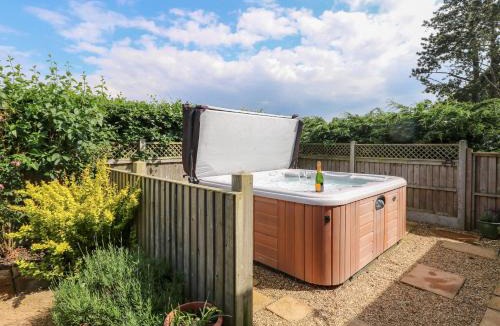 North Walsham House | Spinney's Den