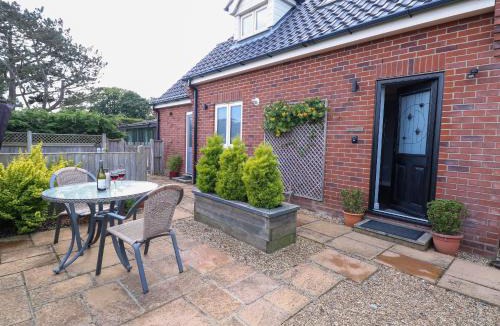 North Walsham House | Spinney's Den