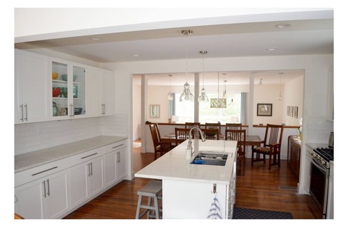 Tafton House | Spinnler Point Lake House short walk to Lake Wallenpaupack with Boat Slip