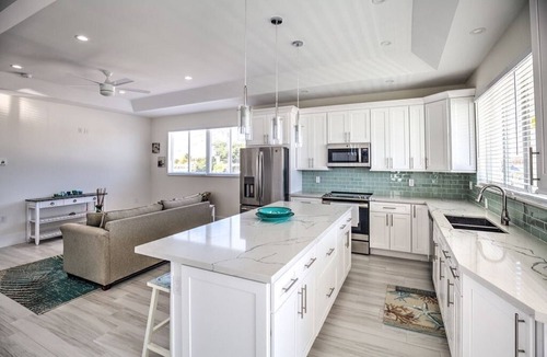 Little Venice House | Spiny Lobster Suites