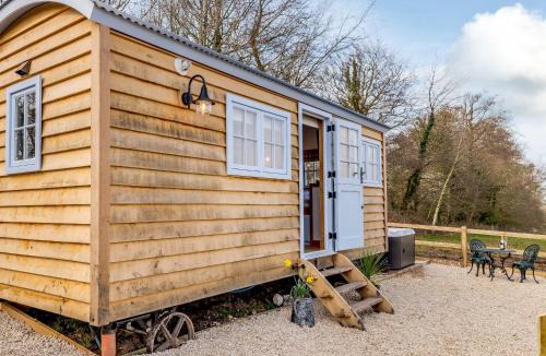 Alderbury House | Spire View Hut