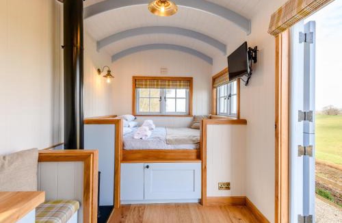 Alderbury House | Spire View Hut