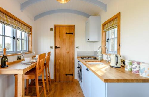 Alderbury House | Spire View Hut