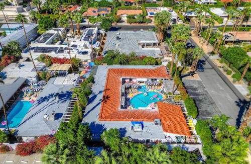 Tahquitz River Estates House | Spirit of Sofia 12bd