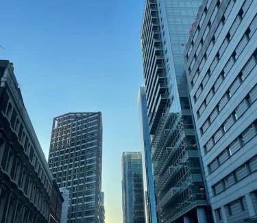 Spitalfields Apartment | Spitalfields Market Penthouse Flat with balcony