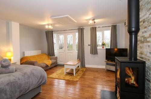 Sugnall House | Spitfire Lodge