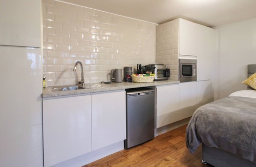 Sugnall Cottage | Spitfire Lodge