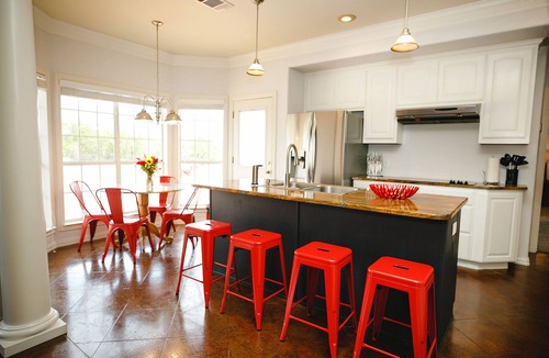 Johnson City House | Splash into Spring in the TX Hill Country Getaway-Private POOL Spring Break!