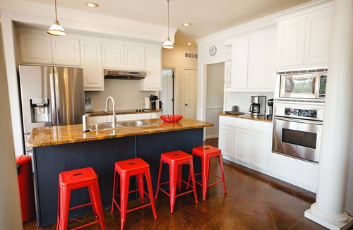 Johnson City House | Splash into Spring in the TX Hill Country Getaway-Private POOL Spring Break!