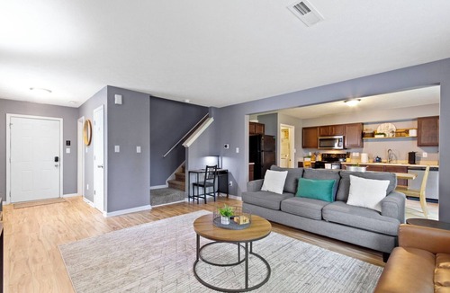 Wayne House | Splendid 4 Bed/2.5 Bath- Near Speedway