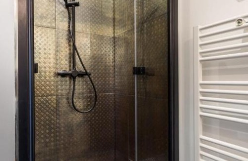 Batignolles Apartment | Splendid Appt Near Moulin Rouge