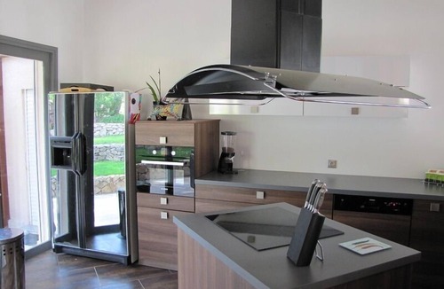Castelnau-le-Lez Villa | Splendid architect-designed villa with heated pool and air-conditioned rooms