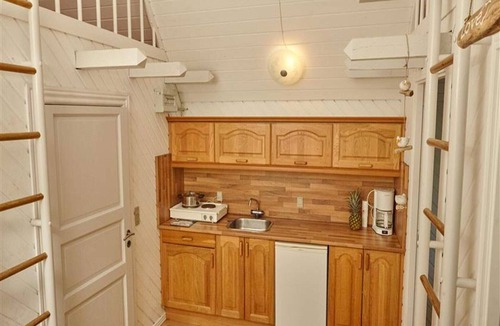 Udsholt House | Splendid cabin in camping resort