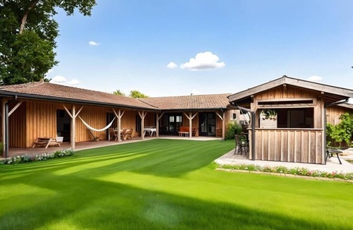 Le Porge House | SPLENDID COCOON VILLA!