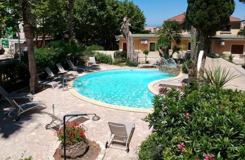 L'Ile-Rousse Hotel | Splendid Hôtel