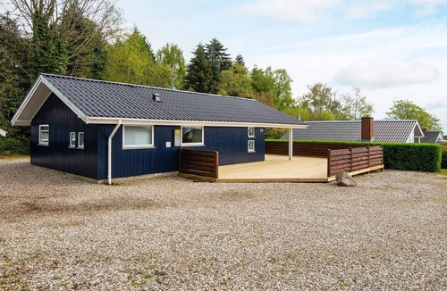 Bjert House | Splendid Holiday Home in Bjert with Roofed Terrace