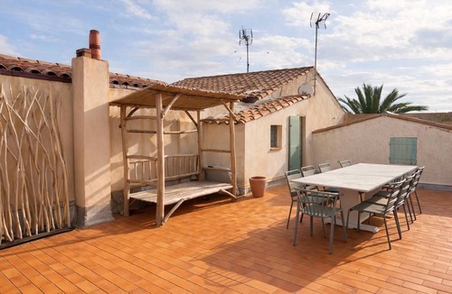 Le Grau-Du-Roi House | Splendid House Facing the Lighthouse - Sleeps 8 & Waterfront