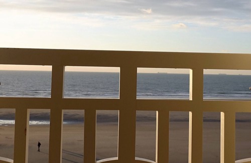Wimereux Apartment | Splendid sea view, apprt. 50 m² completely renovated! WIRELESS