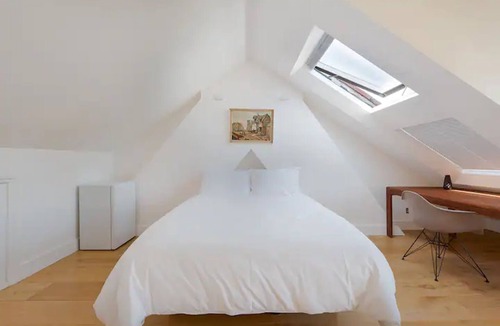 North Kensington House | Splendid, Spacious Centrally Located Townhouse