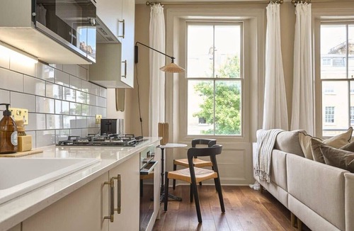 Abbey Road Apartment | Splendid St John's Wood Apartment