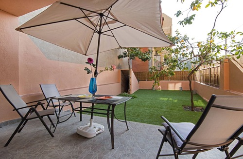 Vallcarca i els Penitents House | Splendid & Superb Park Guell House
